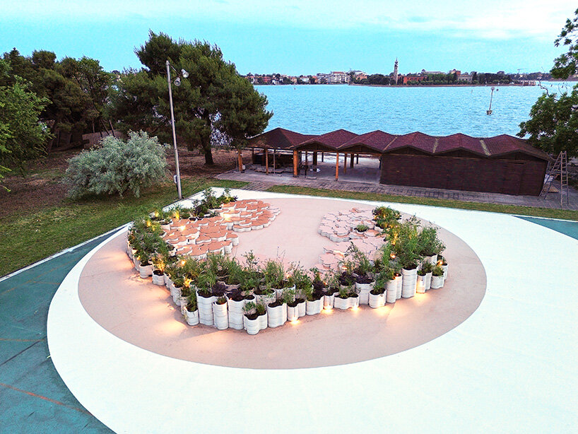 Mario Cucinella Architects (MCA) 建筑事务所3D打印花形圆形剧场在威尼斯圣塞沃洛岛建成
